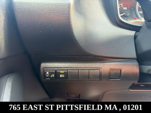 Used 2022 Toyota Corolla LE image 21