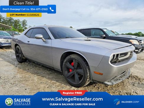 Used 2014 Dodge Challenger SXT w/ Sport Appearance Package RWD image 5
