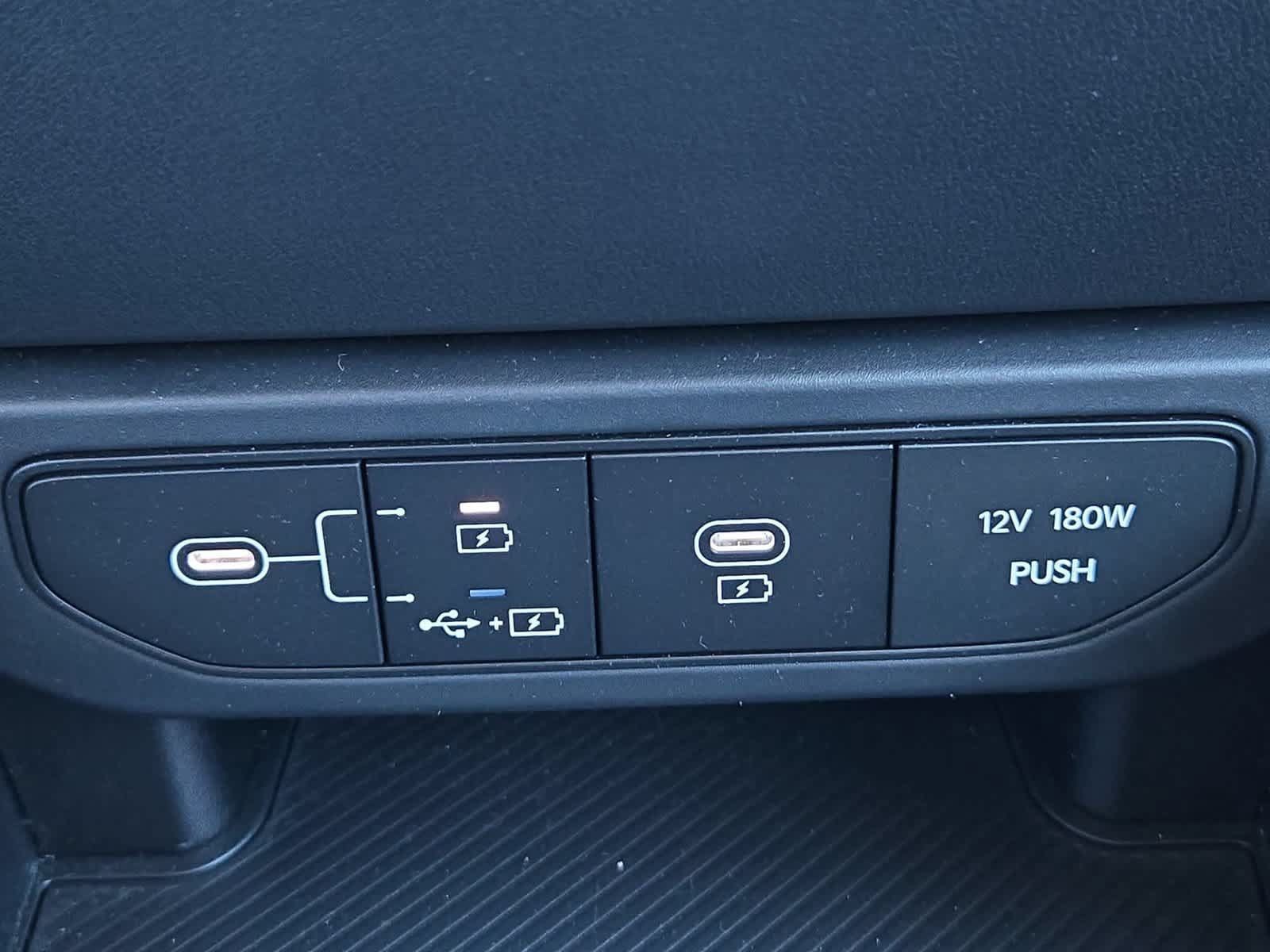 Used 2025 Kia K4 FWD image 31