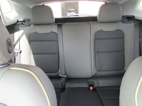 Certified 2024 Chevrolet Trax ACTIV FWD image 10