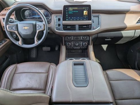 Used 2023 Chevrolet Tahoe High Country AWD/4WD image 10