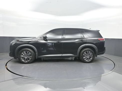 Used 2023 Nissan Pathfinder S FWD image 2
