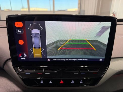 Used 2023 Volkswagen ID.4 Pro S image 33