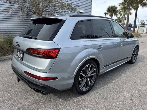 Used 2024 Audi SQ7 Premium Plus w/ S Sport Package image 6