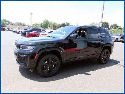 New 2026 Jeep Grand Cherokee Limited w/ Limited Altitude Package