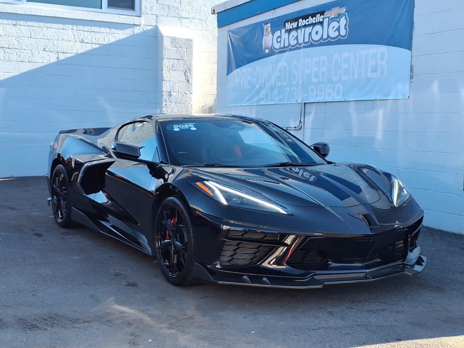 Used 2025 Chevrolet Corvette Stingray Coupe w/ 1LT RWD image 1