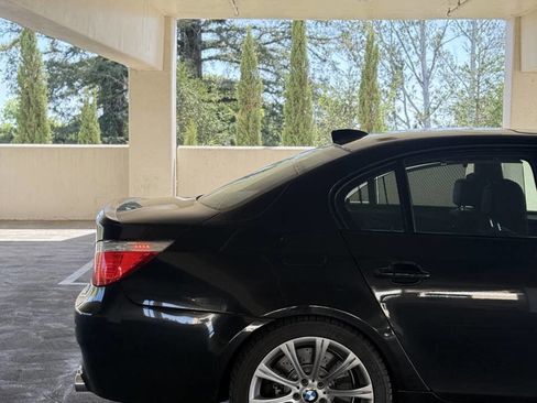 Used 2010 BMW M5 RWD image 12