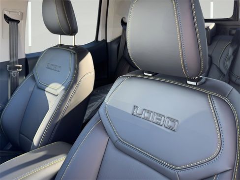 New 2025 Ford Maverick Lobo image 30