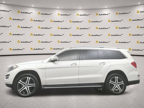 Used 2016 Mercedes-Benz GL 450 4MATIC w/ Premium I Package image 43