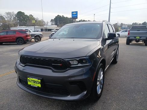 Used 2024 Dodge Durango GT image 3