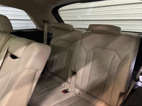 Used 2017 Audi Q7 3.0T Prestige AWD/4WD image 28