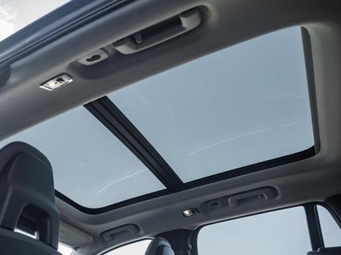 Used 2020 Volvo XC90 T6 Momentum image 33