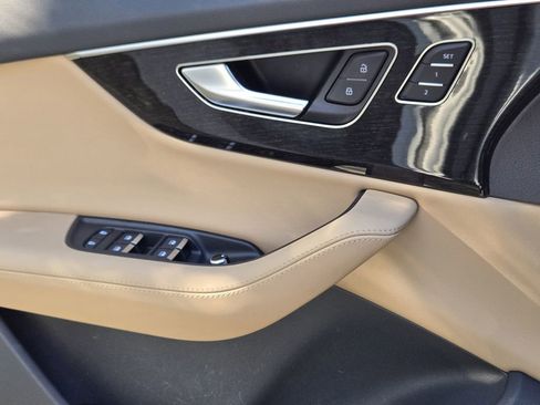 Certified 2023 Audi Q7 3.0T Prestige image 27