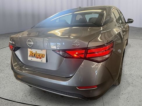 Used 2024 Nissan Sentra SV FWD image 5