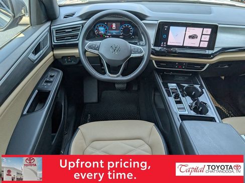 Used 2024 Volkswagen Atlas Cross Sport SE w/ Panoramic Sunroof Package AWD/4WD image 13