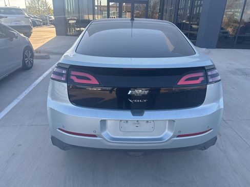 Used 2012 Chevrolet Volt Premium w/ Premium Trim Package image 6