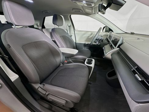 Used 2024 Hyundai Ioniq 5 SEL image 31