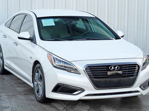 Used 2016 Hyundai Sonata Limited image 51