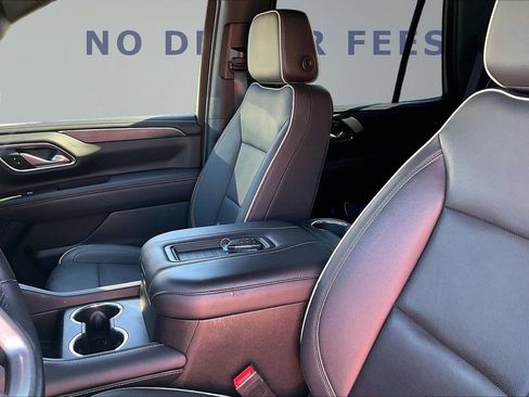 Used 2023 GMC Yukon SLT RWD image 21