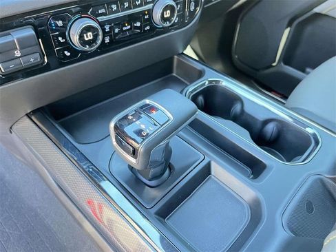 Used 2023 Chevrolet Silverado 1500 ZR2 w/ Technology Package image 21