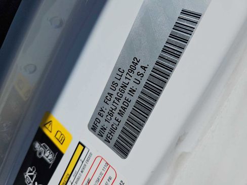 Used 2022 Jeep Gladiator Sport image 14