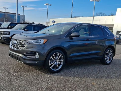 Certified 2019 Ford Edge Titanium w/ Cold Weather Package image 5