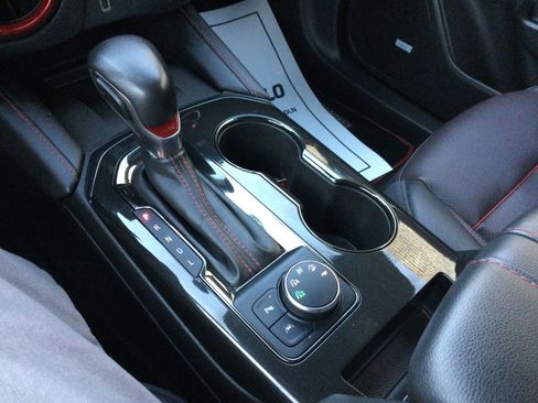 Used 2020 Chevrolet Blazer RS image 18