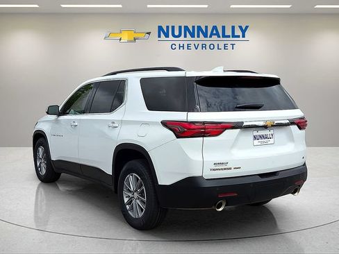 Used 2023 Chevrolet Traverse LT AWD/4WD image 3