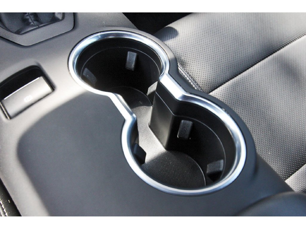 Used 2025 Ford Mustang Convertible RWD image 30