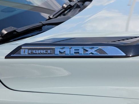 Used 2024 Toyota Tundra Limited image 12