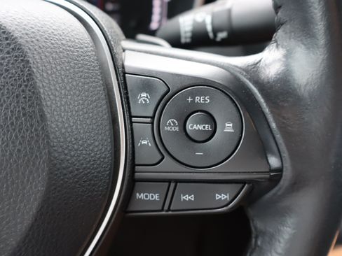 Used 2023 Toyota Corolla XSE FWD image 21