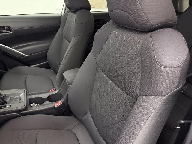 New 2026 Toyota Corolla Cross LE w/ Moonroof Package FWD image 26
