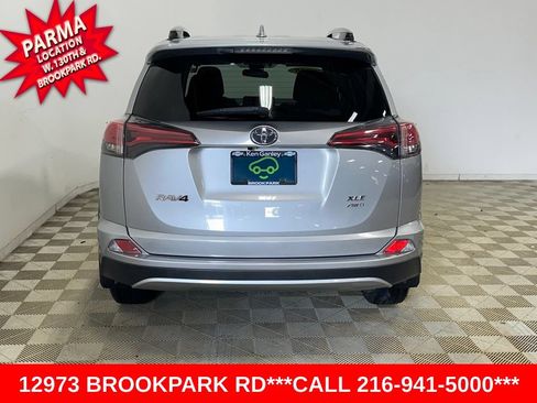 Used 2018 Toyota RAV4 XLE w/ Plus Extra Value Package AWD/4WD image 5