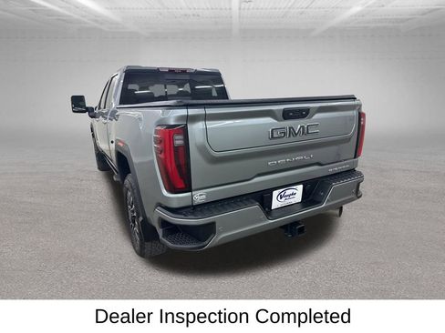 Certified 2024 GMC Sierra 2500 Denali Ultimate AWD/4WD image 11