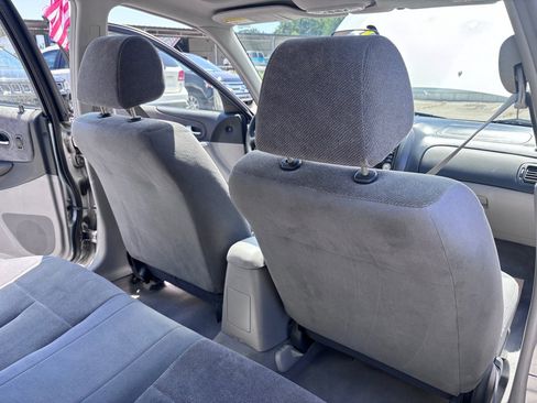 Used 2002 MAZDA Protege FWD image 28