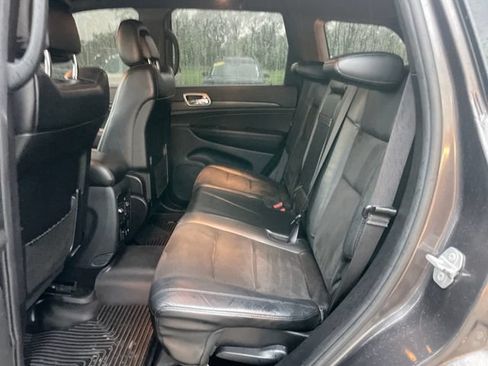 Used 2019 Jeep Grand Cherokee Altitude AWD/4WD image 28