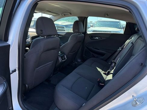Used 2022 Chevrolet Malibu LT image 10
