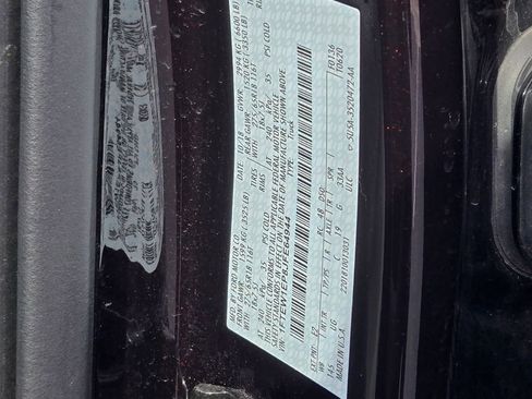 Used 2018 Ford F150 XLT w/ Equipment Group 302A Luxury image 35