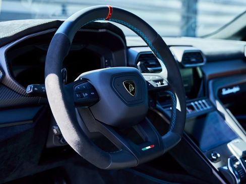 Used 2024 Lamborghini Urus Performante image 47