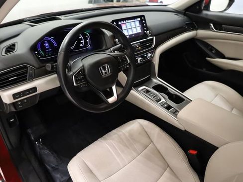 Used 2021 Honda Accord Touring image 12