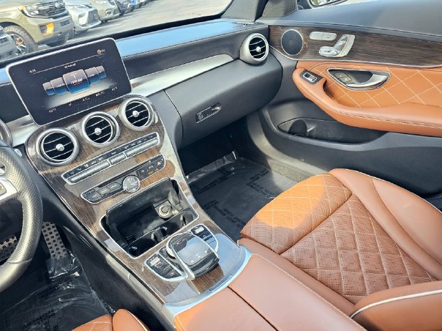 Used 2018 Mercedes-Benz C 300 4MATIC Sedan image 35