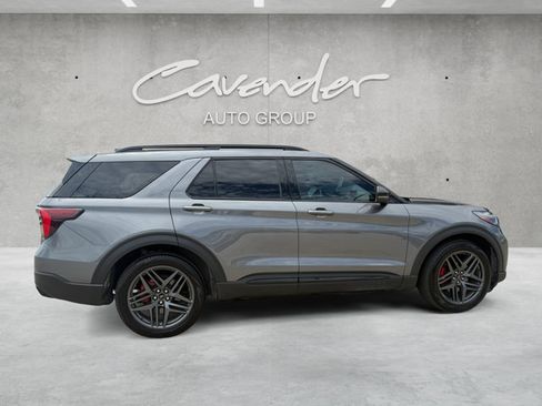 Certified 2025 Ford Explorer ST w/ Sun And Sound Package AWD/4WD image 17