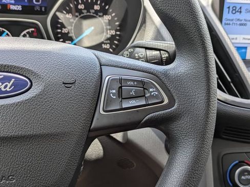 Used 2019 Ford Escape SE FWD image 27