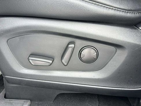 Used 2023 Ford Explorer ST-Line w/ Class IV Trailer Tow Package image 26