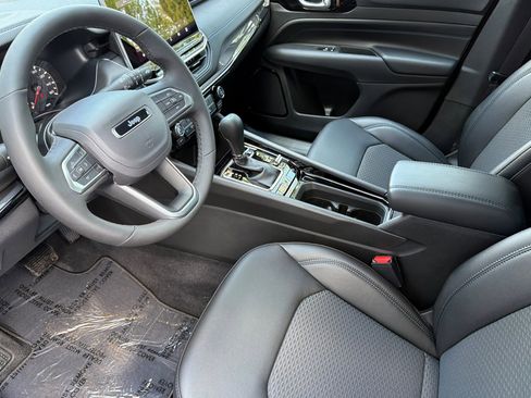 New 2026 Jeep Compass Latitude AWD/4WD image 8