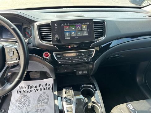 Used 2022 Honda Pilot Touring image 19