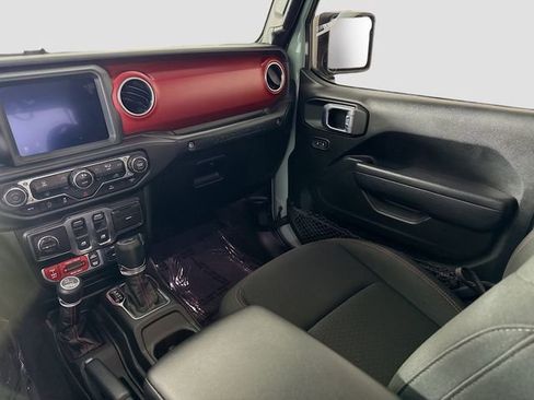 Used 2023 Jeep Wrangler Rubicon image 22
