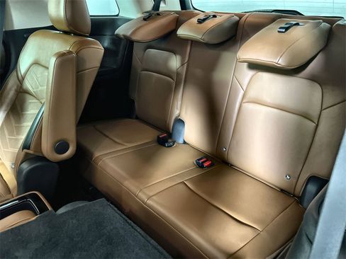 Used 2023 Nissan Pathfinder Platinum image 25