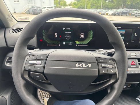 Used 2026 Kia K4 FWD image 34