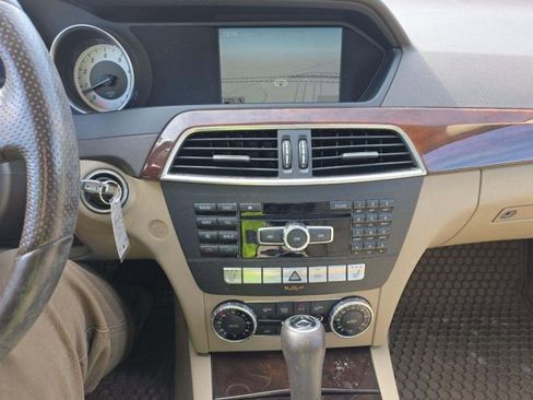 Used 2013 Mercedes-Benz C 300 4MATIC Sedan image 8